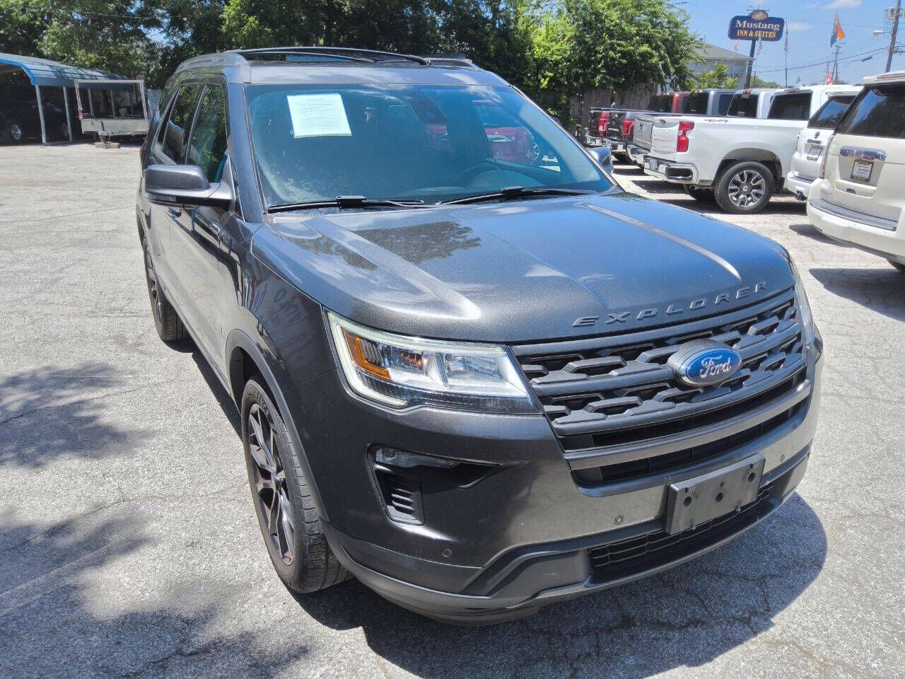 2019 FORD Explorer