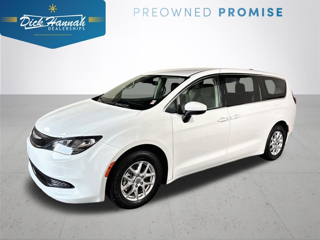 2023 CHRYSLER Voyager
