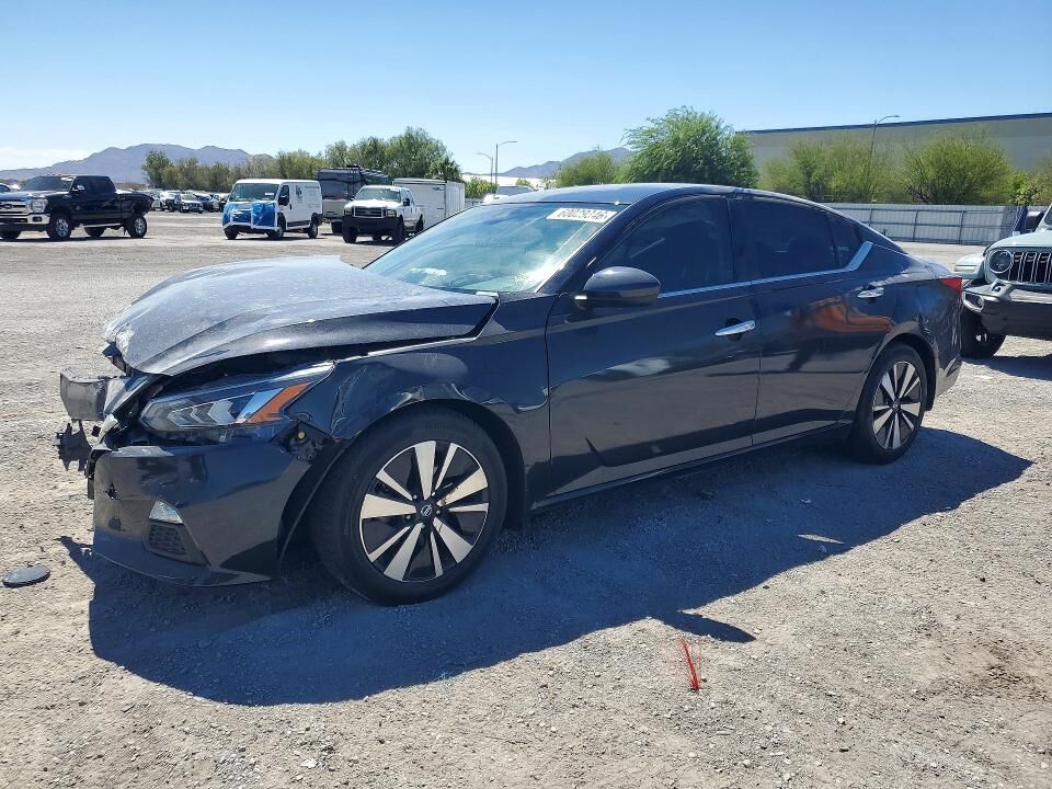 2022 NISSAN Altima