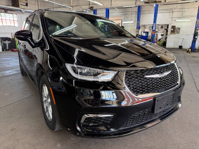 2025 CHRYSLER Pacifica