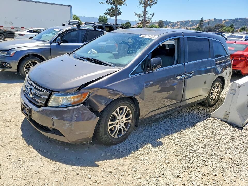 2013 HONDA Odyssey
