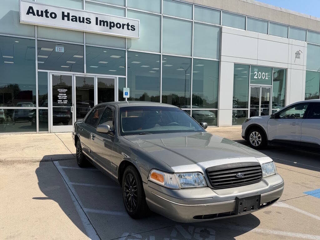 2001 FORD Crown Victoria