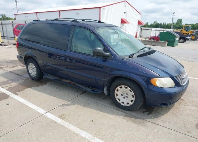 2003 CHRYSLER Town and Country