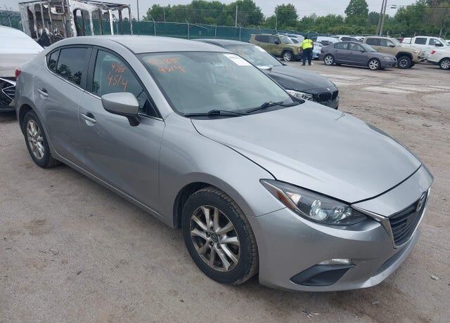 2016 MAZDA Mazda3