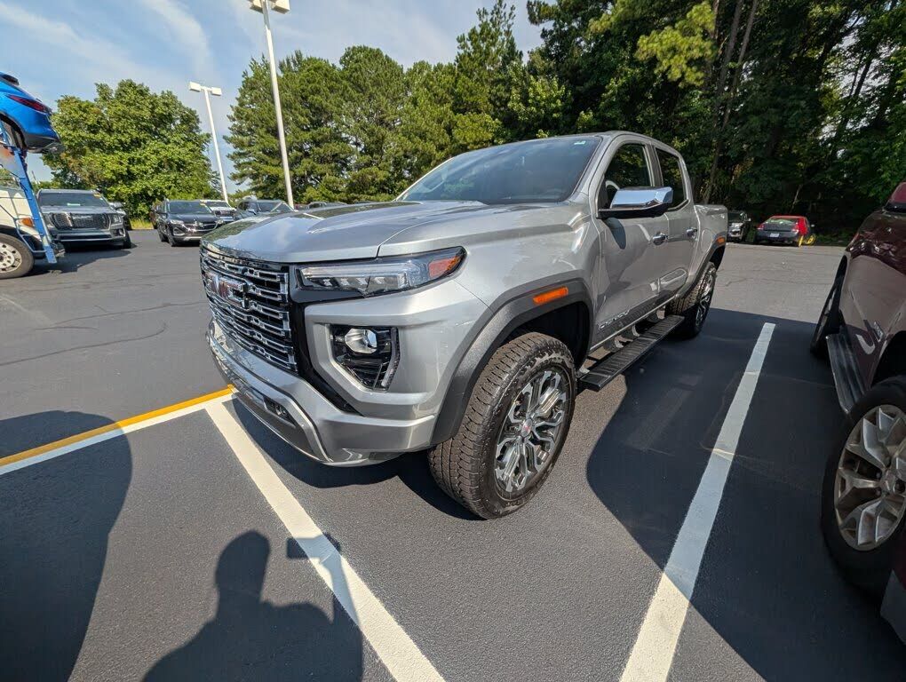 2024 GMC Canyon