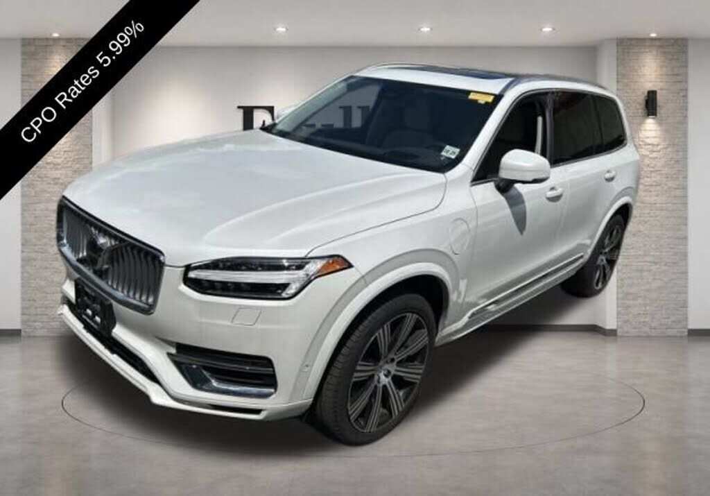 2025 VOLVO XC90