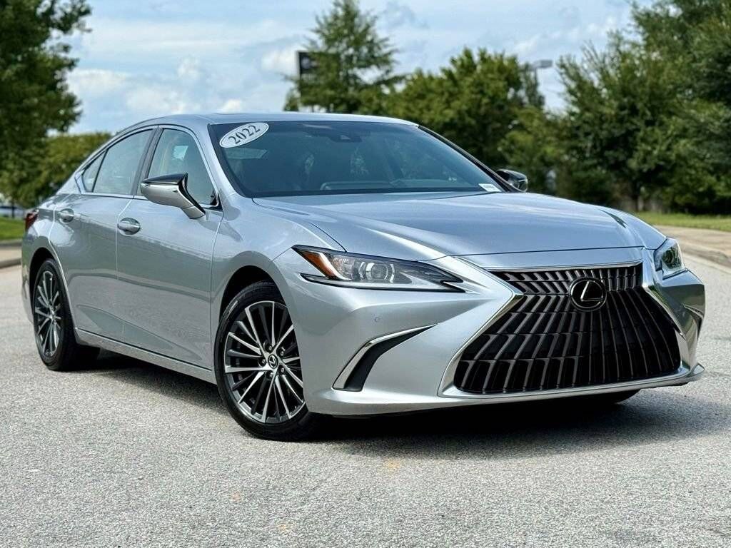 2022 LEXUS ES