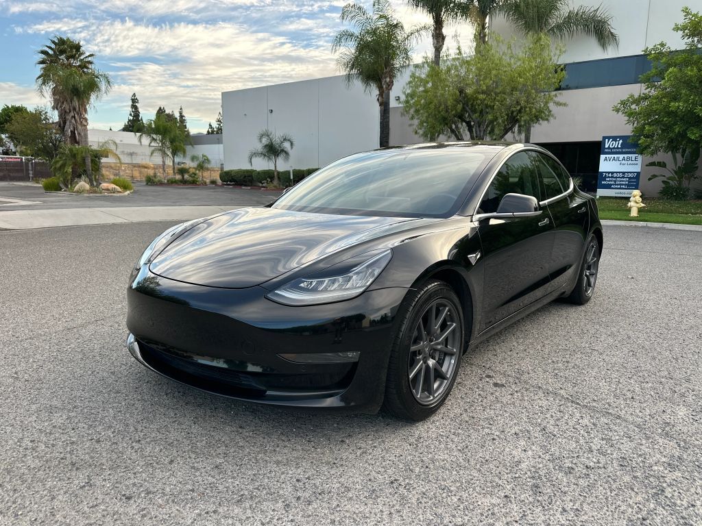2018 TESLA Model 3
