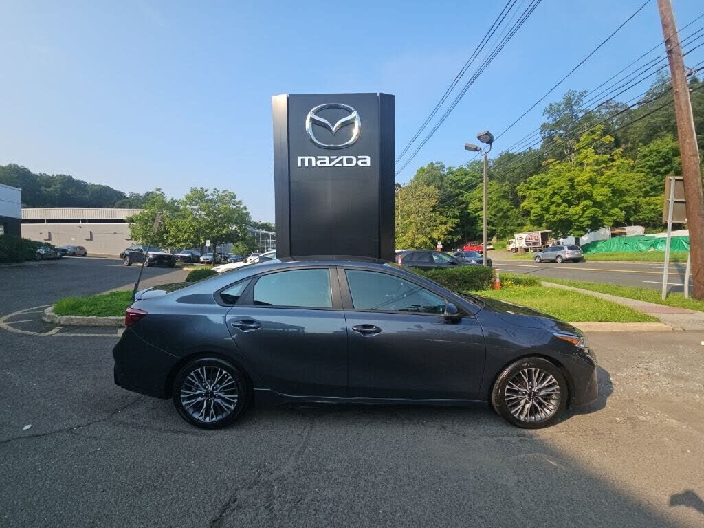 2023 KIA Forte