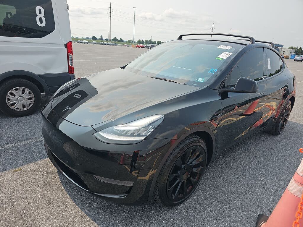 2021 TESLA Model Y