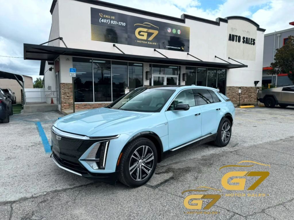 2024 CADILLAC Lyriq