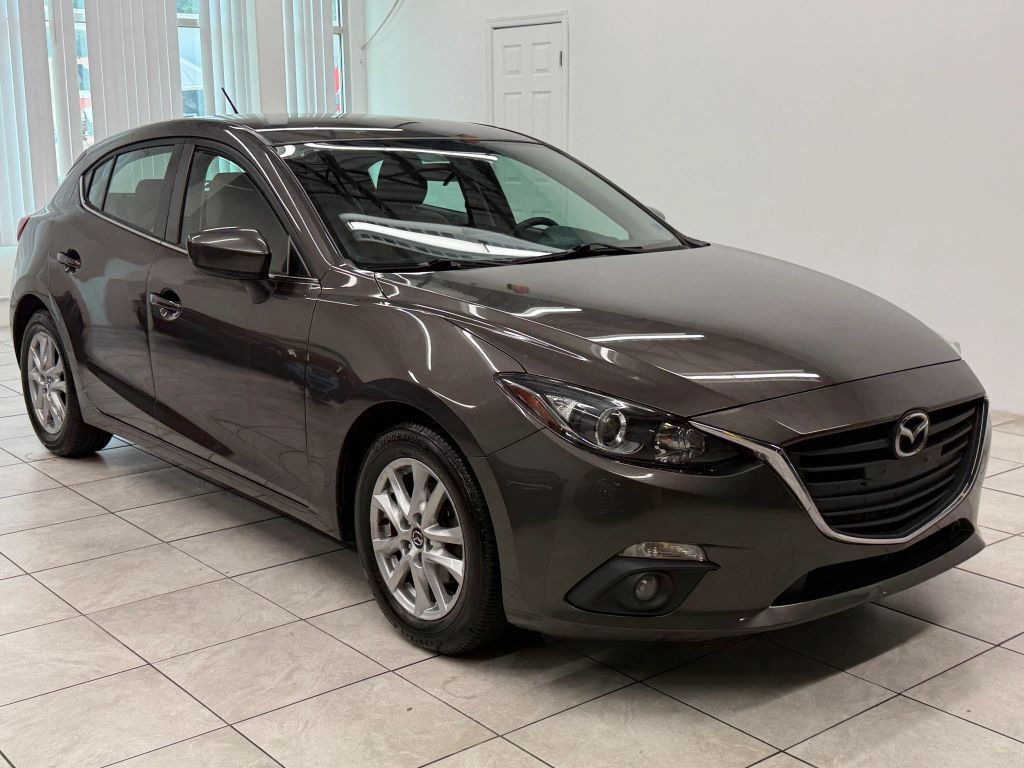 2015 MAZDA Mazda3
