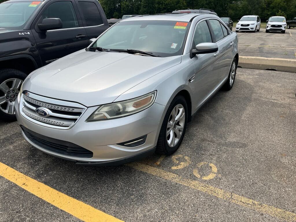 2011 FORD Taurus