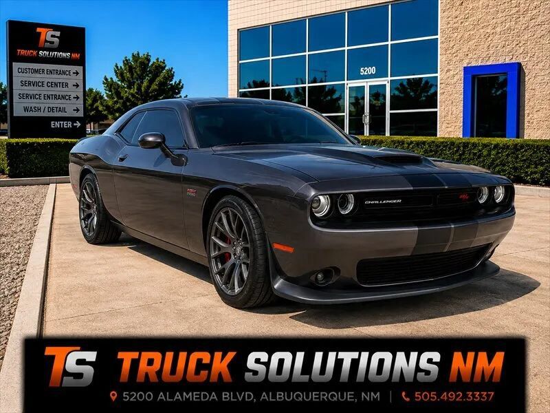 2016 DODGE Challenger