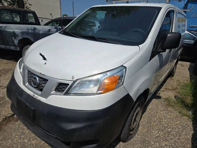 2013 NISSAN NV200