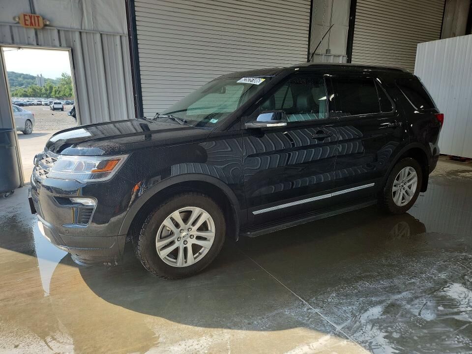 2018 FORD Explorer