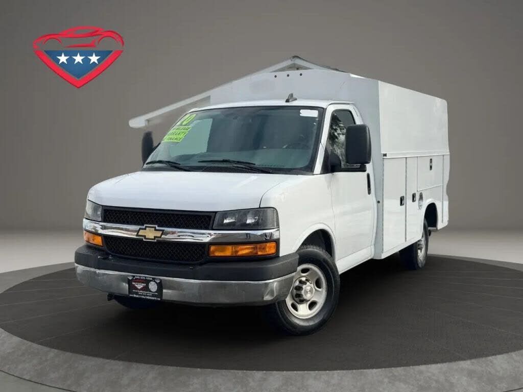 2020 CHEVROLET Express