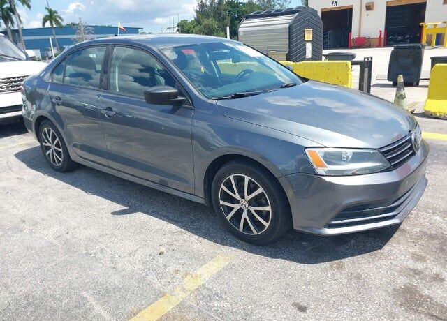 2016 VOLKSWAGEN Jetta