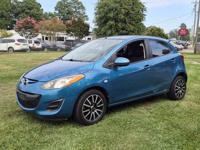 2012 MAZDA Mazda2