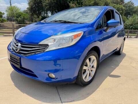 2015 NISSAN Versa