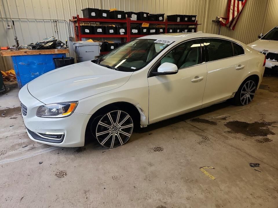 2018 VOLVO S60