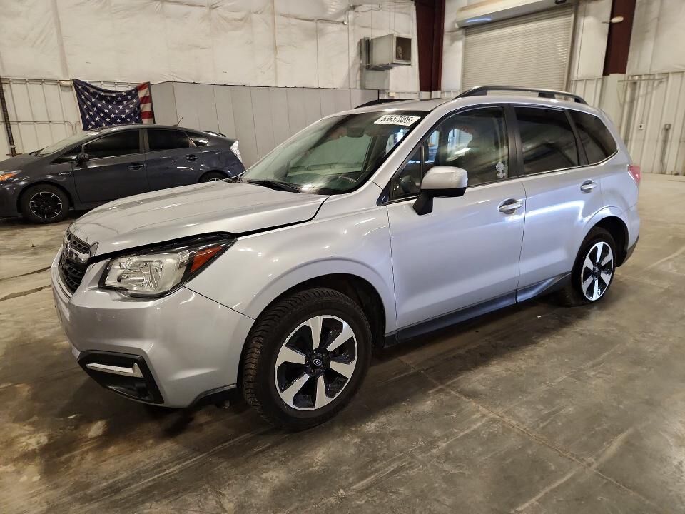 2017 SUBARU Forester