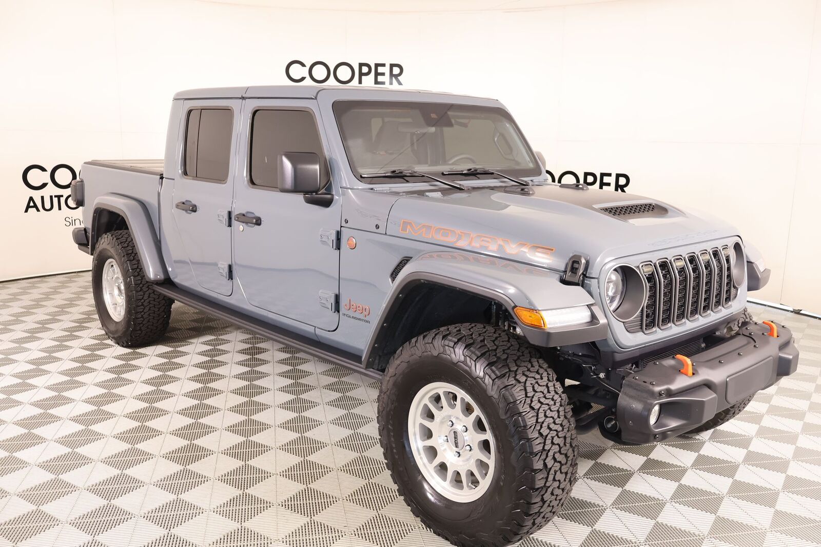 2025 JEEP Gladiator