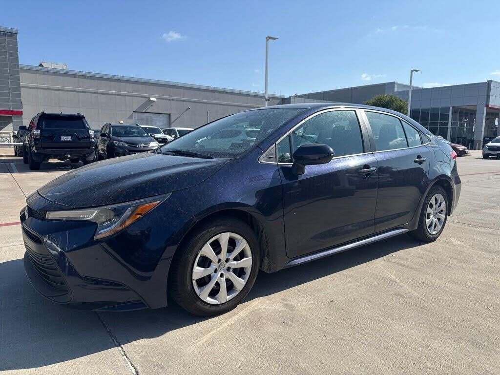 2024 TOYOTA Corolla