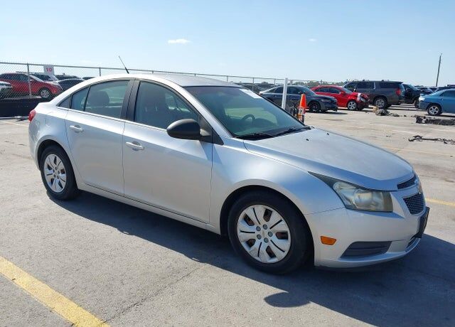 2012 CHEVROLET Cruze