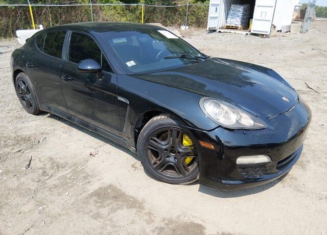 2012 PORSCHE Panamera