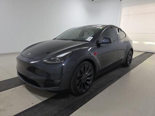 2024 TESLA Model Y