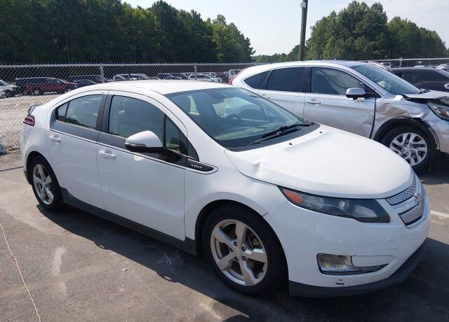 2013 CHEVROLET Volt