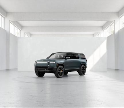 2026 RIVIAN R1S