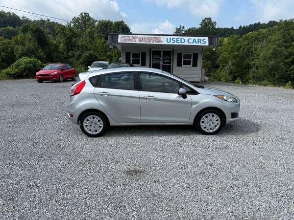 2017 FORD Fiesta