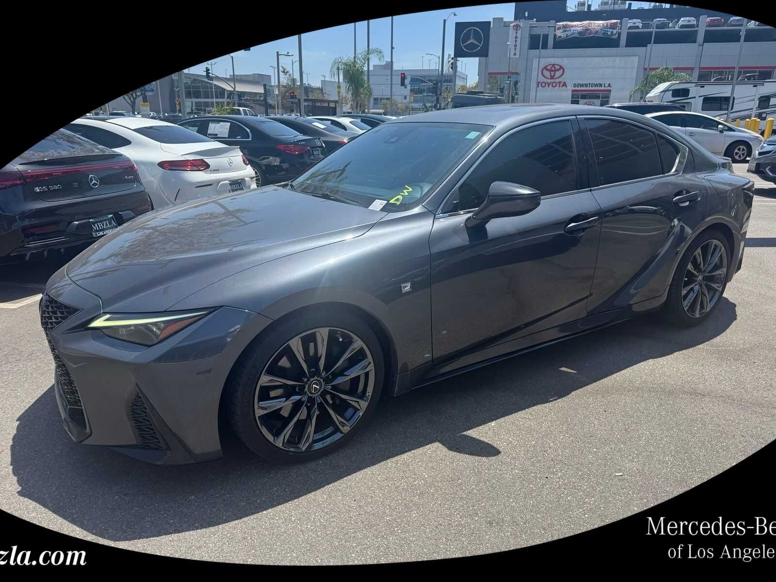 2022 LEXUS IS
