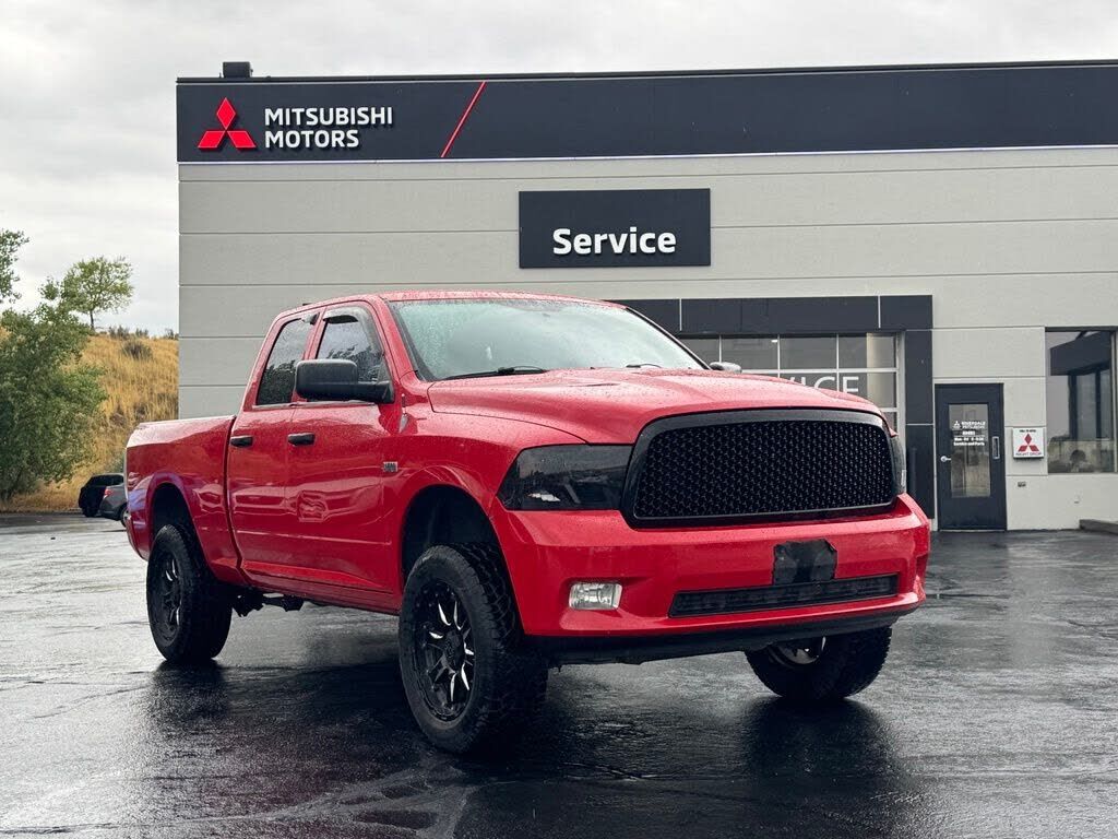 2012 DODGE Ram