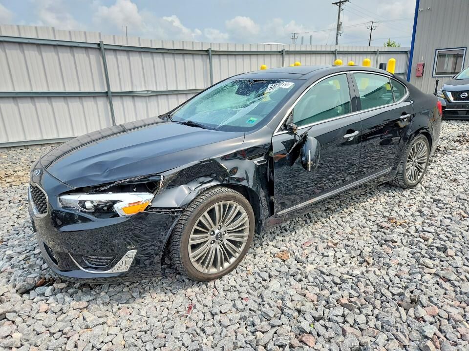 2016 KIA Cadenza