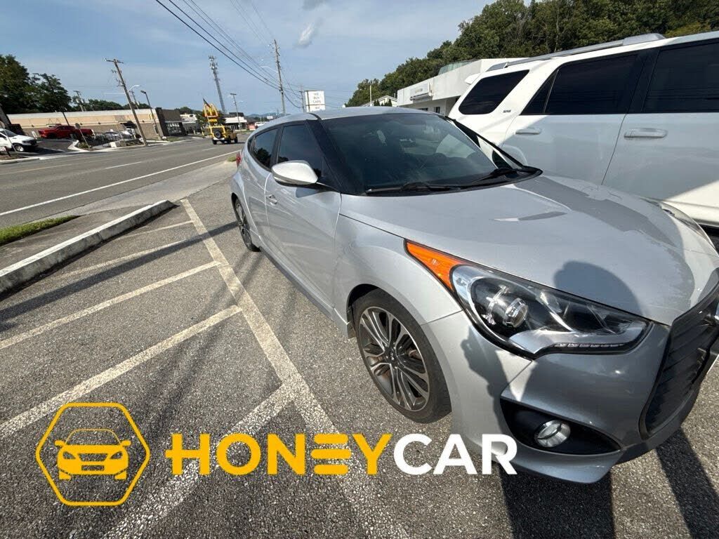 2016 HYUNDAI Veloster