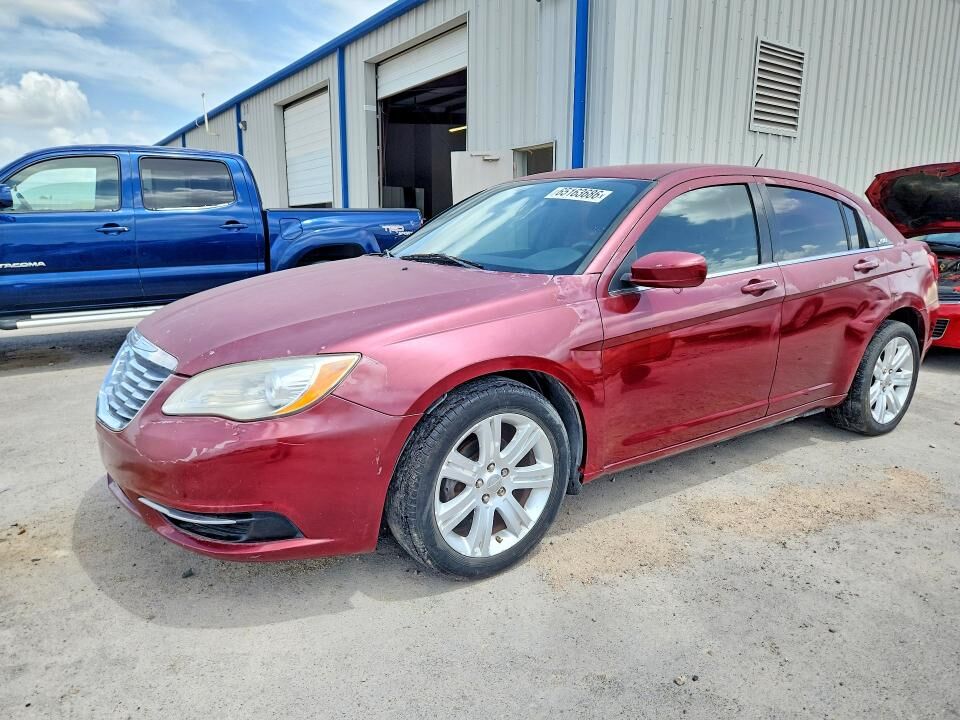 2013 CHRYSLER 200