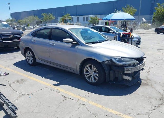 2015 CHRYSLER 200
