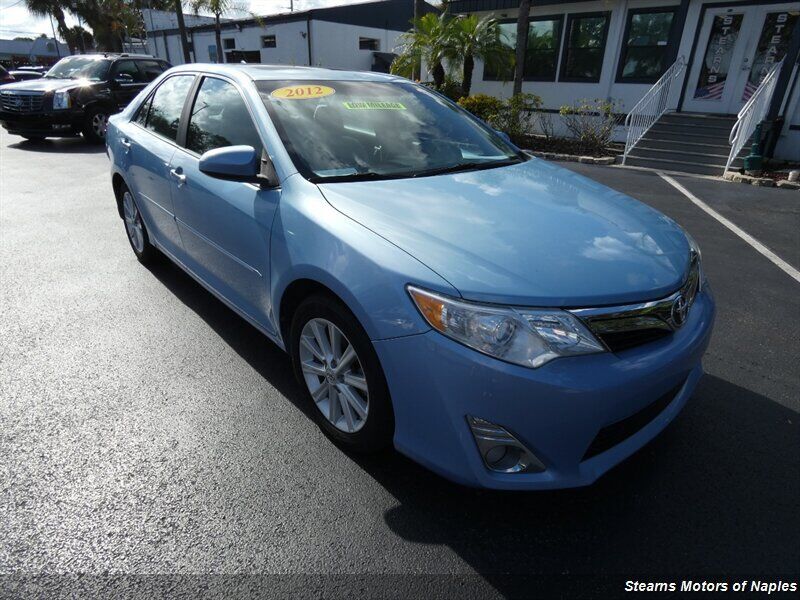 2012 TOYOTA Camry