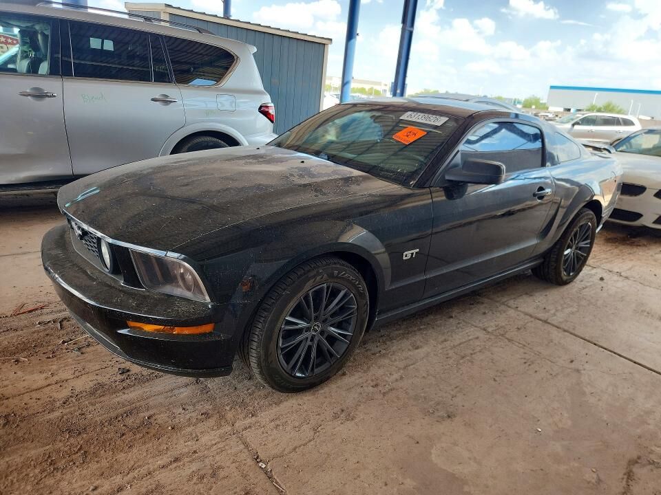 2005 FORD Mustang
