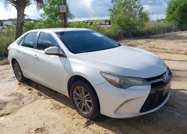 2017 TOYOTA Camry