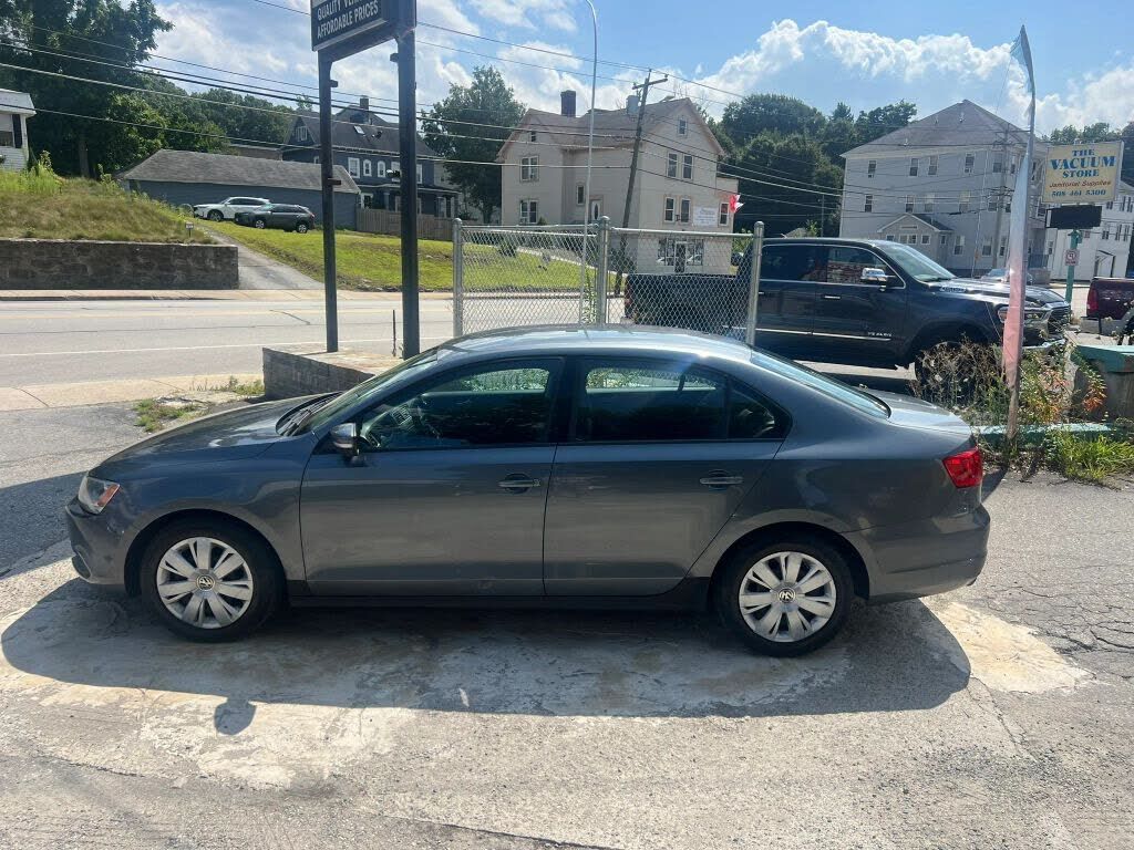 2012 VOLKSWAGEN Jetta