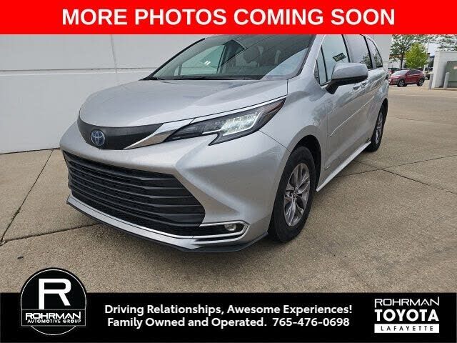 2021 TOYOTA Sienna