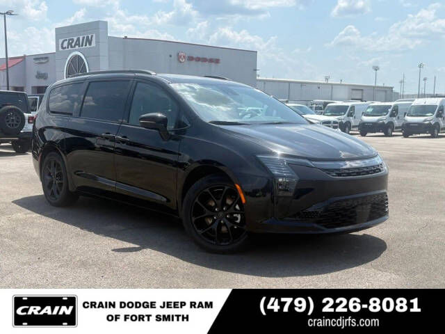 2027 CHRYSLER Pacifica