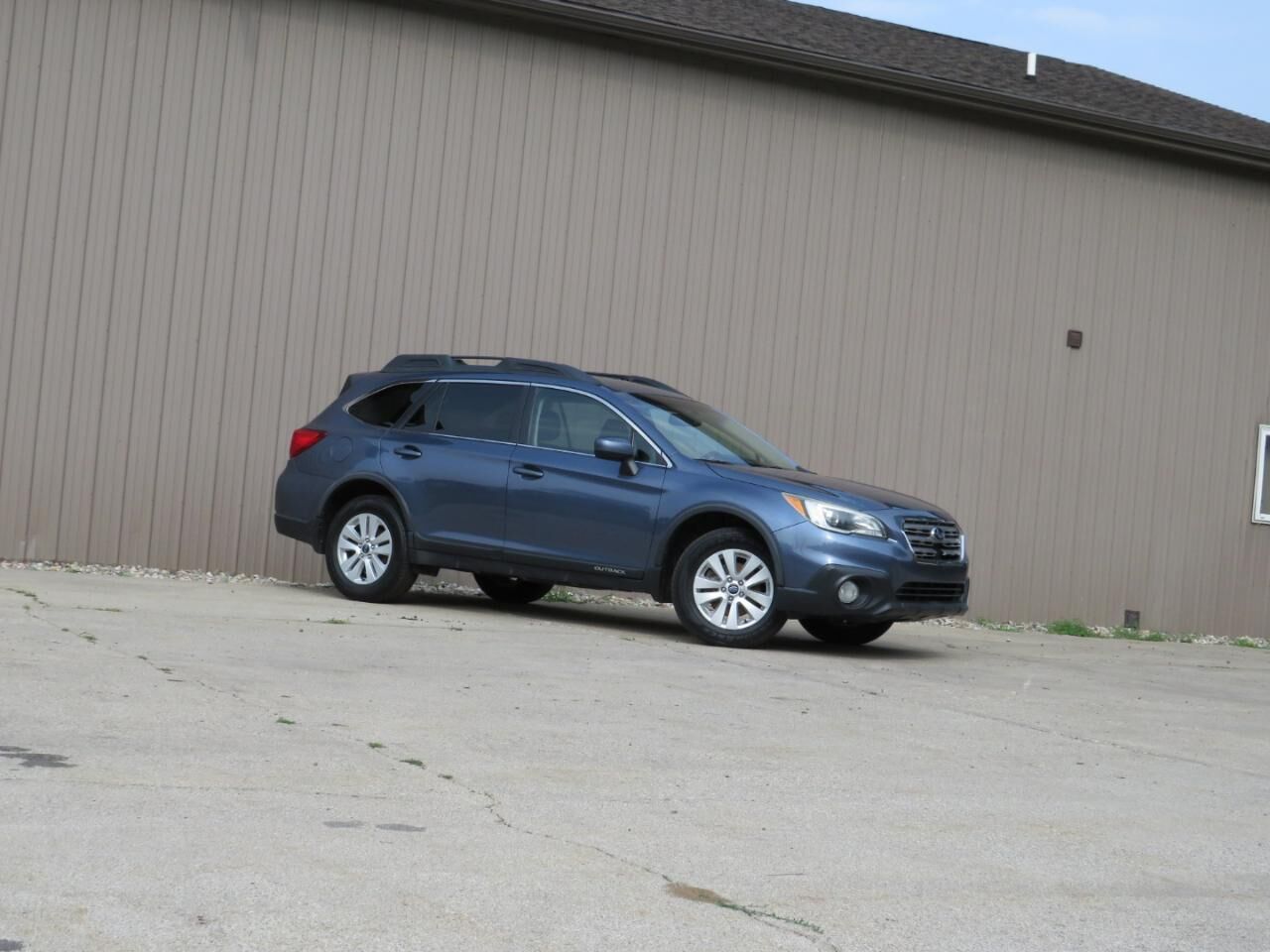 2015 SUBARU Outback