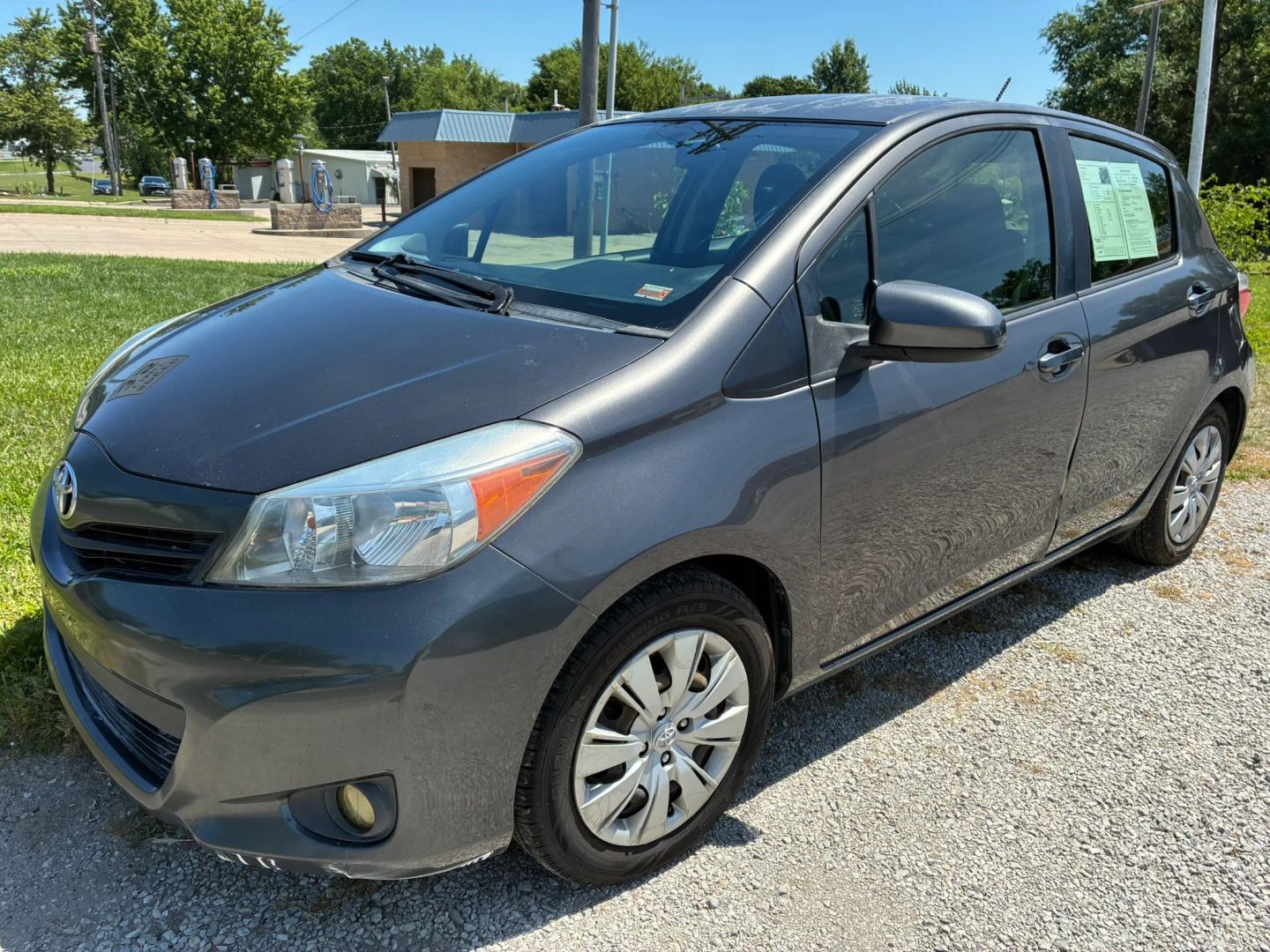 2013 TOYOTA Yaris