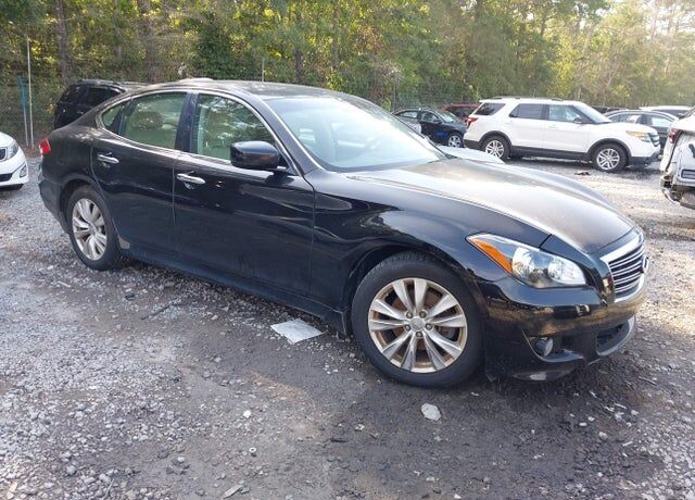 2011 INFINITI M37