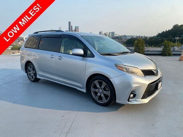 2020 TOYOTA Sienna